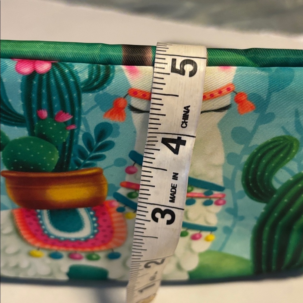 NAANLE LLAMA AND CACTUS INSULATED LUNCH BAG ZIPPER CLOSURE EXCELLENT CONDITION - Picture 7 of 7